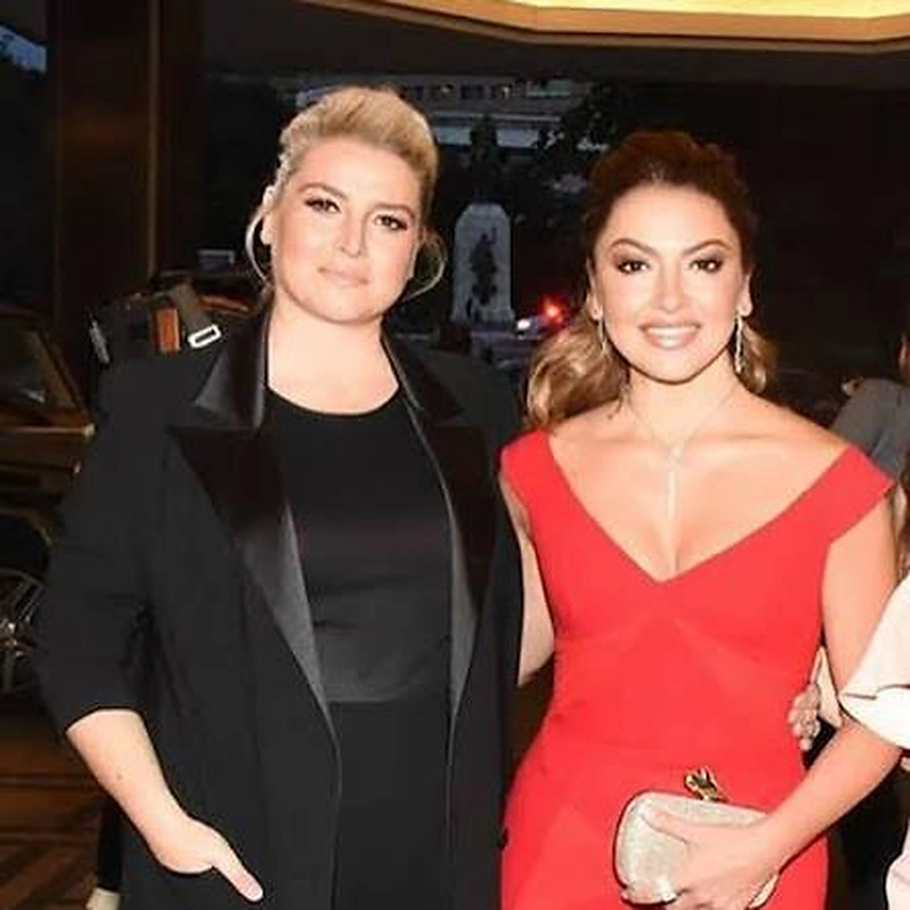 Hadise Neden Ağladı Kardeşi Hülya Açıkgöz Ile Neden Küstü (1)