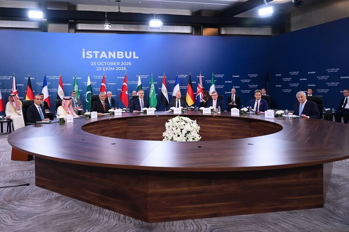 Hakan Fi̇dan 8 Ülke Görüşme