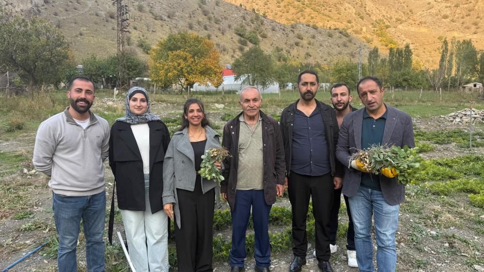 Hakkâri’de Bir Ilk! 1.350 Rakımda Bakın Ne Yetişti