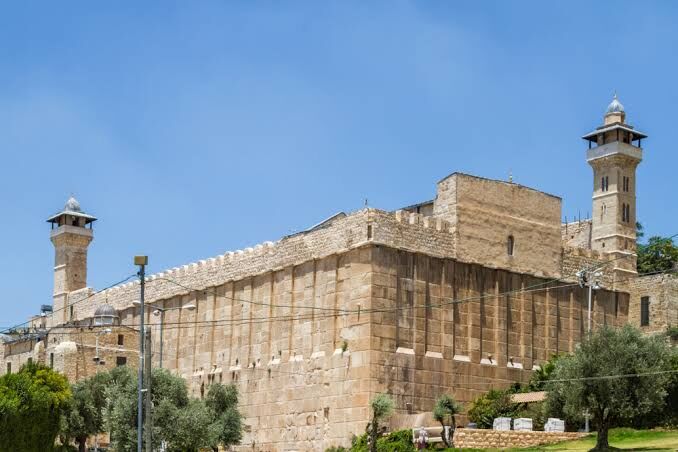 Harem I İbrahim Camii’nde Provokasyona Ak Parti’den Sert Tepki Geldi2