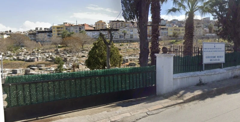 İzmir'de dikkat çeken görüntüler: Bir grup Yahudi sokakta zıplarken görüntülendi-3