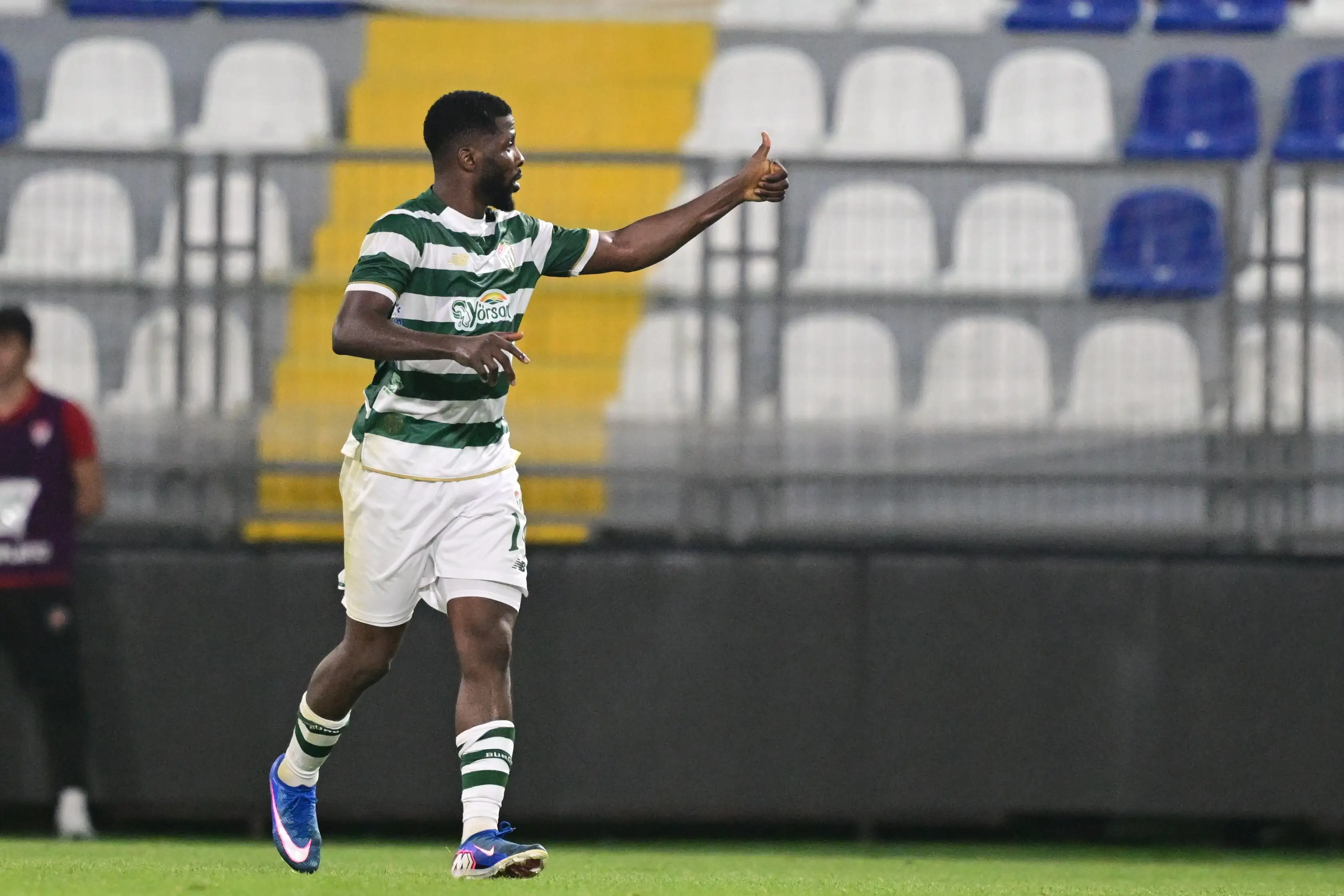 Iheanacho Attı, Bursaspor Uçtu 12 Maçta 16 Gol Atan Nijeryalı Forvet Takımı Sırtlıyor (2)