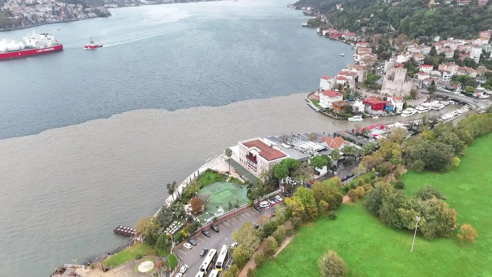 İstanbul Boğazı'nda Dikkat Çeken Görüntü (2)