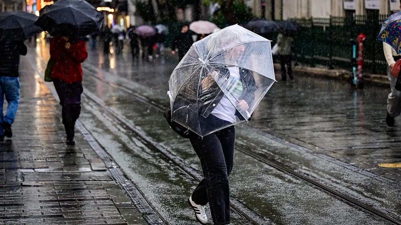 Istanbul Kuvvetli Saganak Firtina Uyarisi
