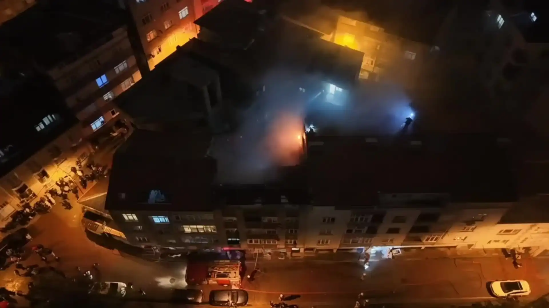 İstanbul’da 5 Katlı Binada Yangın Paniği (4)