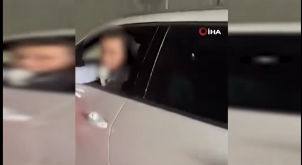 Kadın Doktor Trafikte Tartıştığı Sürücüye Küfürler Yağdırdı