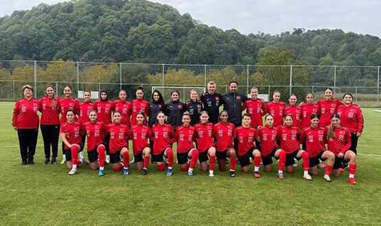 Kadın Futbolundaki Amatör Statü Kulüp Yatırımlarını Riske Atıyor (1)