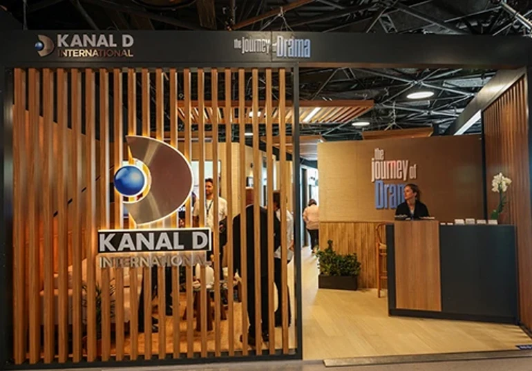 Kanal D Cannes'da Daha 17 Ve Güller Ve Günahlar Dizilerini Tanıtıyorr
