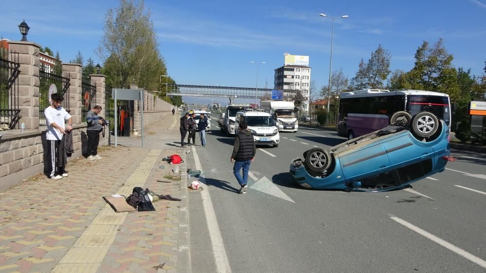 Kastamonu’da otomobil takla attı! Kazadan 3 kişi şans eseri kurtuldu