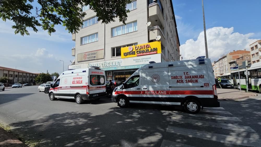Kayseri’de Akrabasını Bıçakladı-1