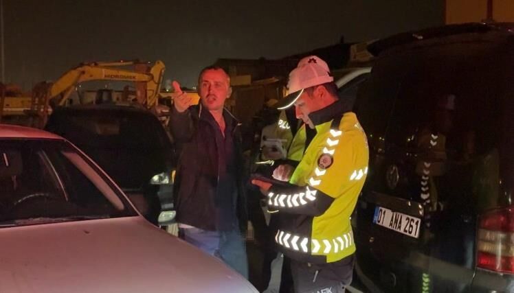 Kayseri’de alkollü sürücü dehşeti! Polise direndi, kameraya saldırdı