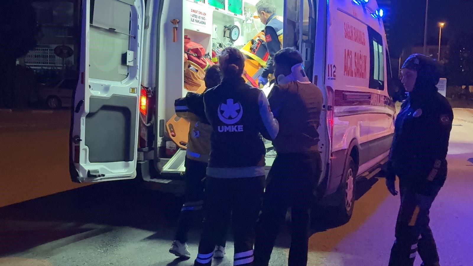 Kayseri’de Suv Ile Hafif Ticari Araç Çarpıştı (3)