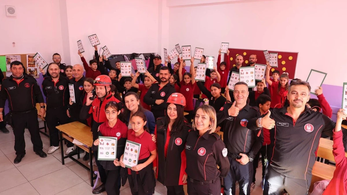 Keçiören'de Öğrencilere Hayat Kurtaran Eğitim Afetlere Hazırlık (3)