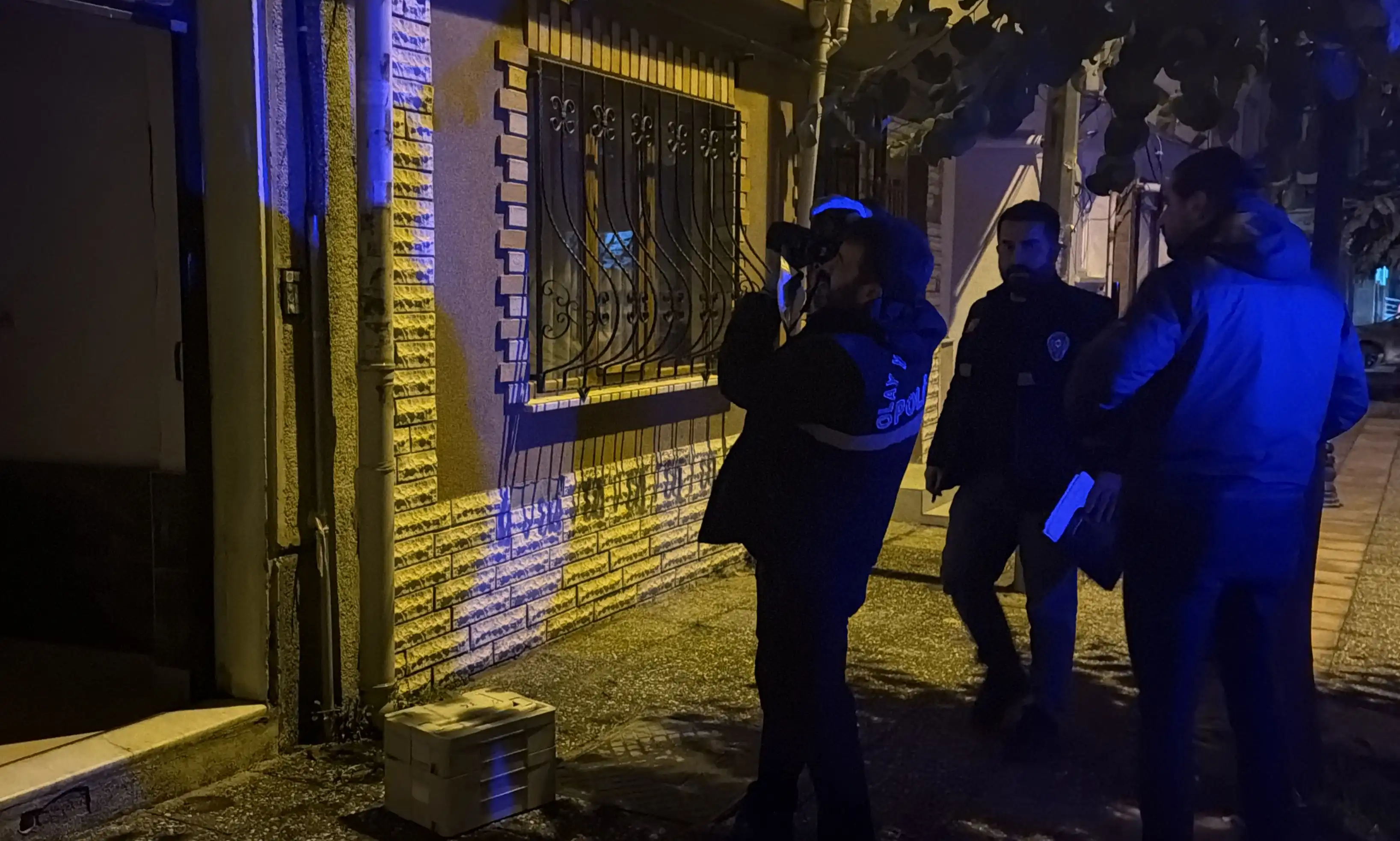 Komşusunun Evinde Fenalaşarak Yere Yığıldı (1)