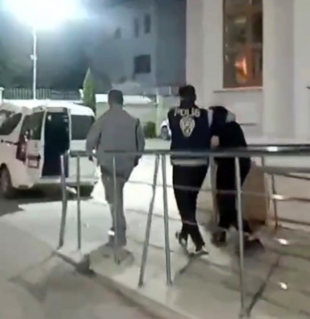 Konya'da Altın Dolandırıcılığı 1 Kilo 200 Gram Altın Geri Alındı