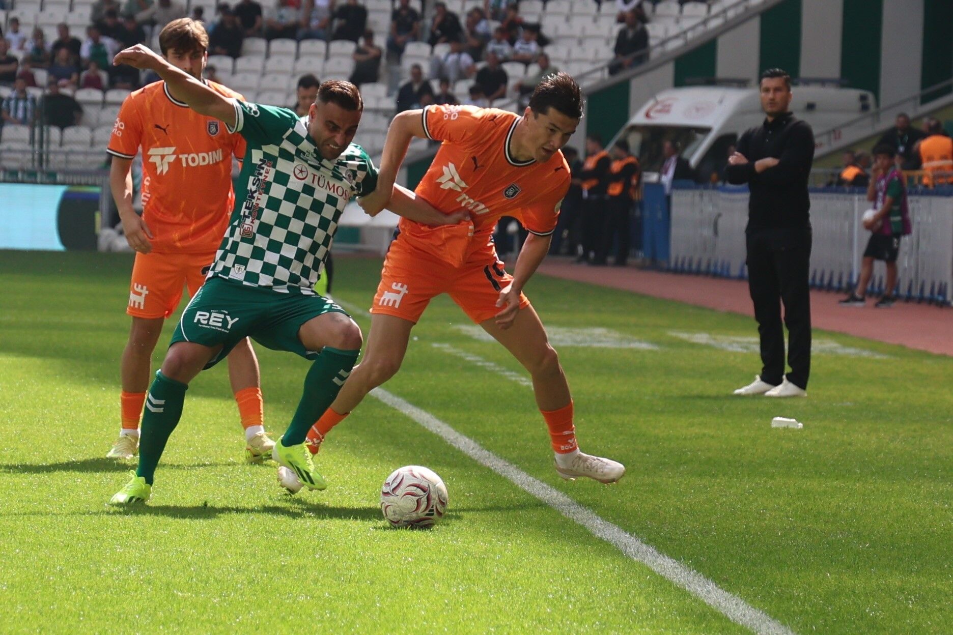 Konyaspor Ile Başakşehir Puanları Paylaştı-1