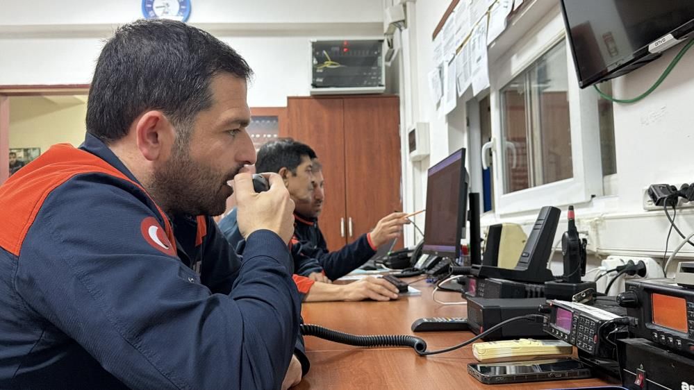 Kurtarma Operasyonunda Ninni Söyleyerek Bebeği Uyutan Afad Personeli O Anları Anlattı