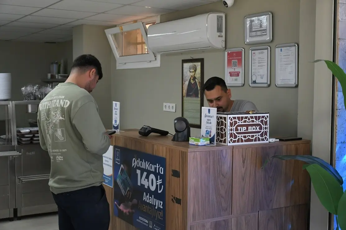Kuşadası Kent Lokantası'nda satışların yüzde 92'si kartla yapıldı