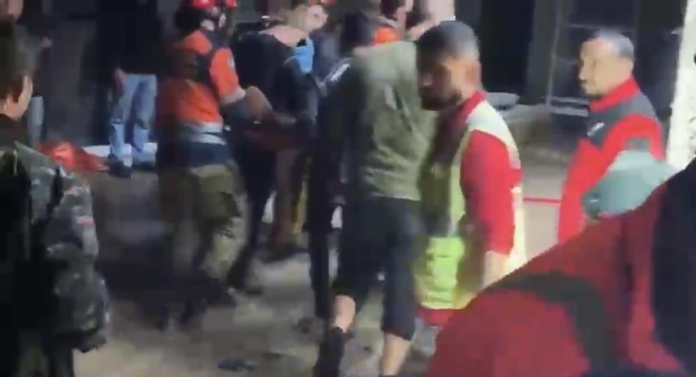 Kuyuya Düşen Işçinin Çıkarılma Görüntüleri Ortaya Çıktı