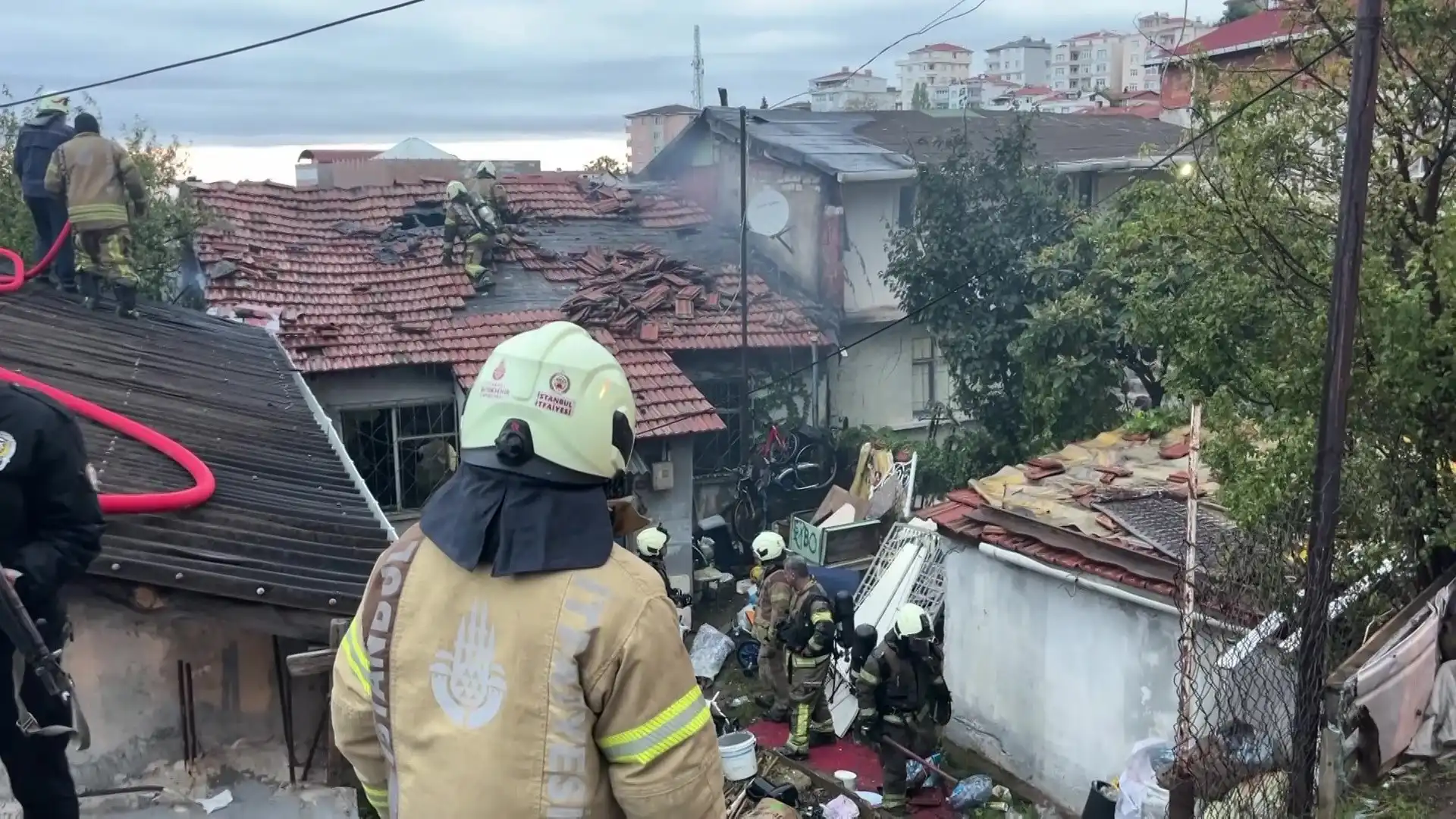 Maltepe’de Gecekondu Yangını (3)