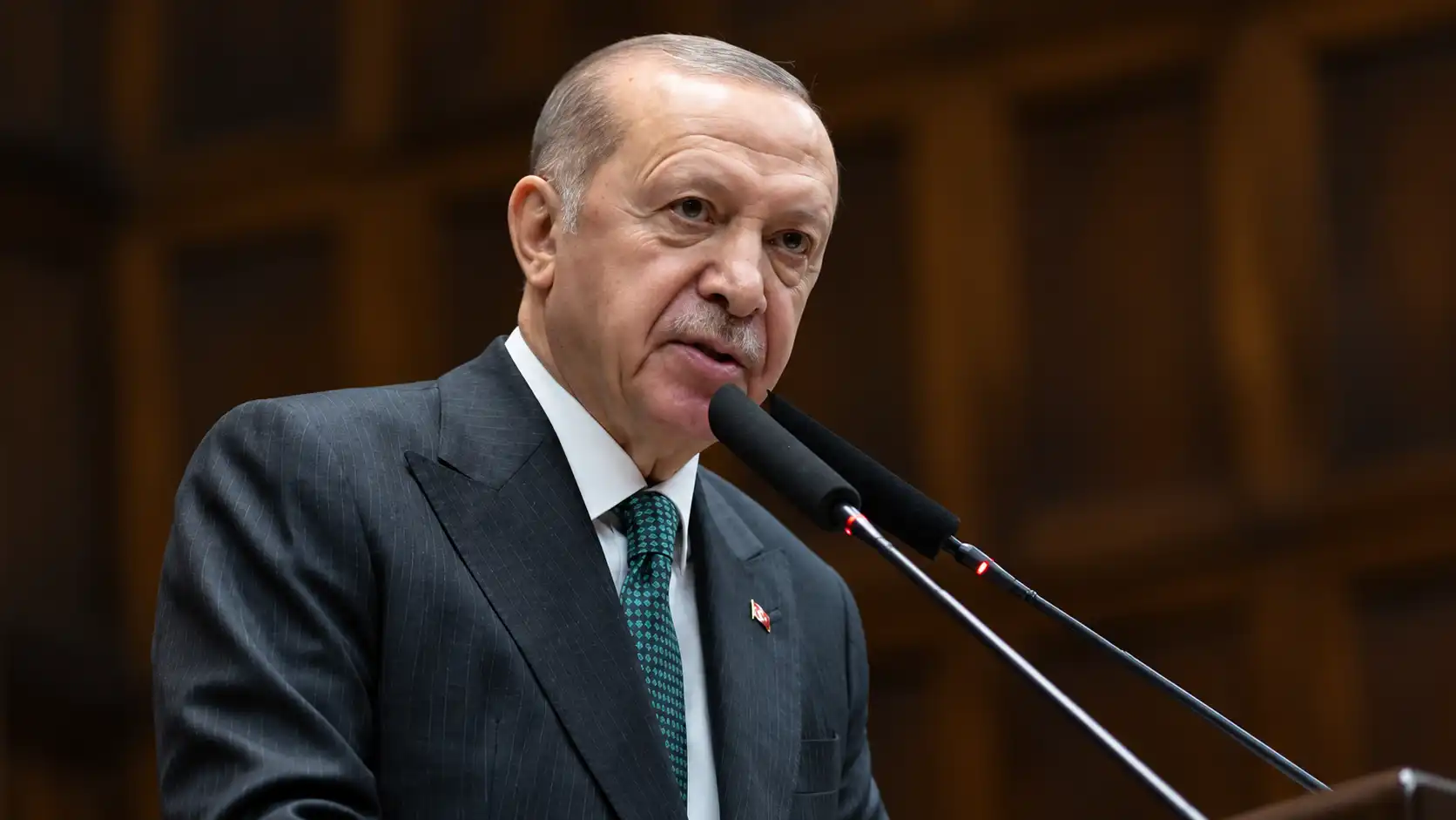 Meclis Kürsüsünde Resmî Konuşma