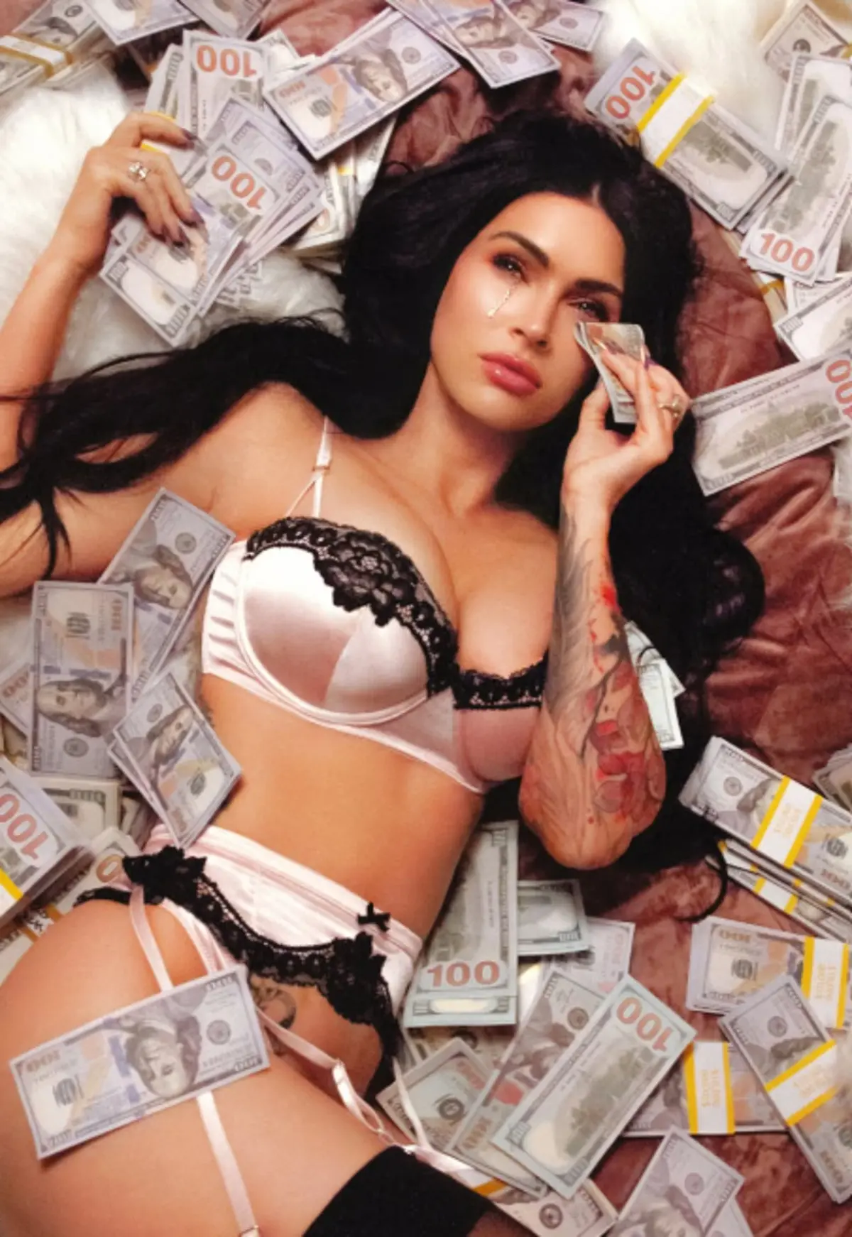 Megan Fox’un Ücretli Platformdaki Yeni Pozları Sosyal Medyada Konuşulduu