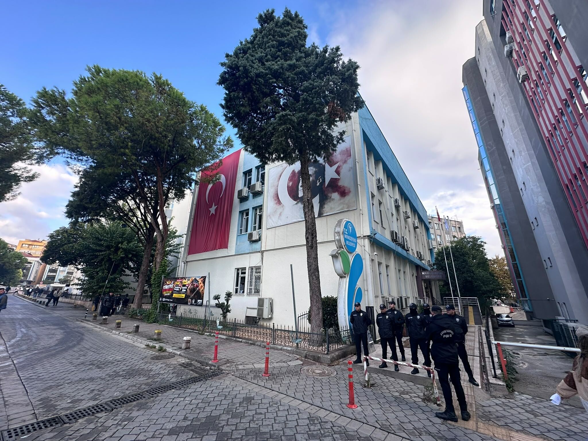 Merkezefendi Belediyesi’ne Operasyon (3)
