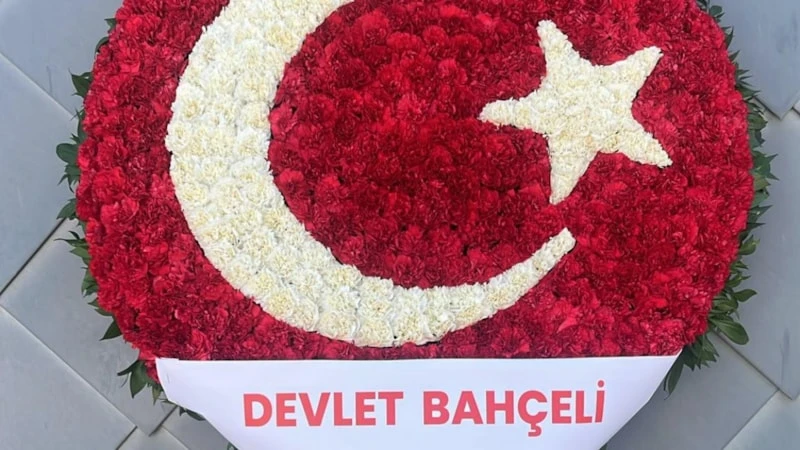 Mhp Genel Başkanı Devlet Bahçeli'den Hacıosmanoğlu'na Yalnız Değilsin Çiçeği (2)