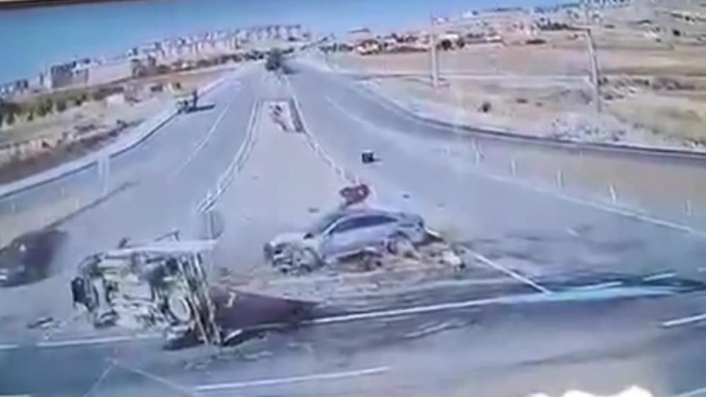 Mhp’li Vekilin Yaralandığı Kaza Kamerada