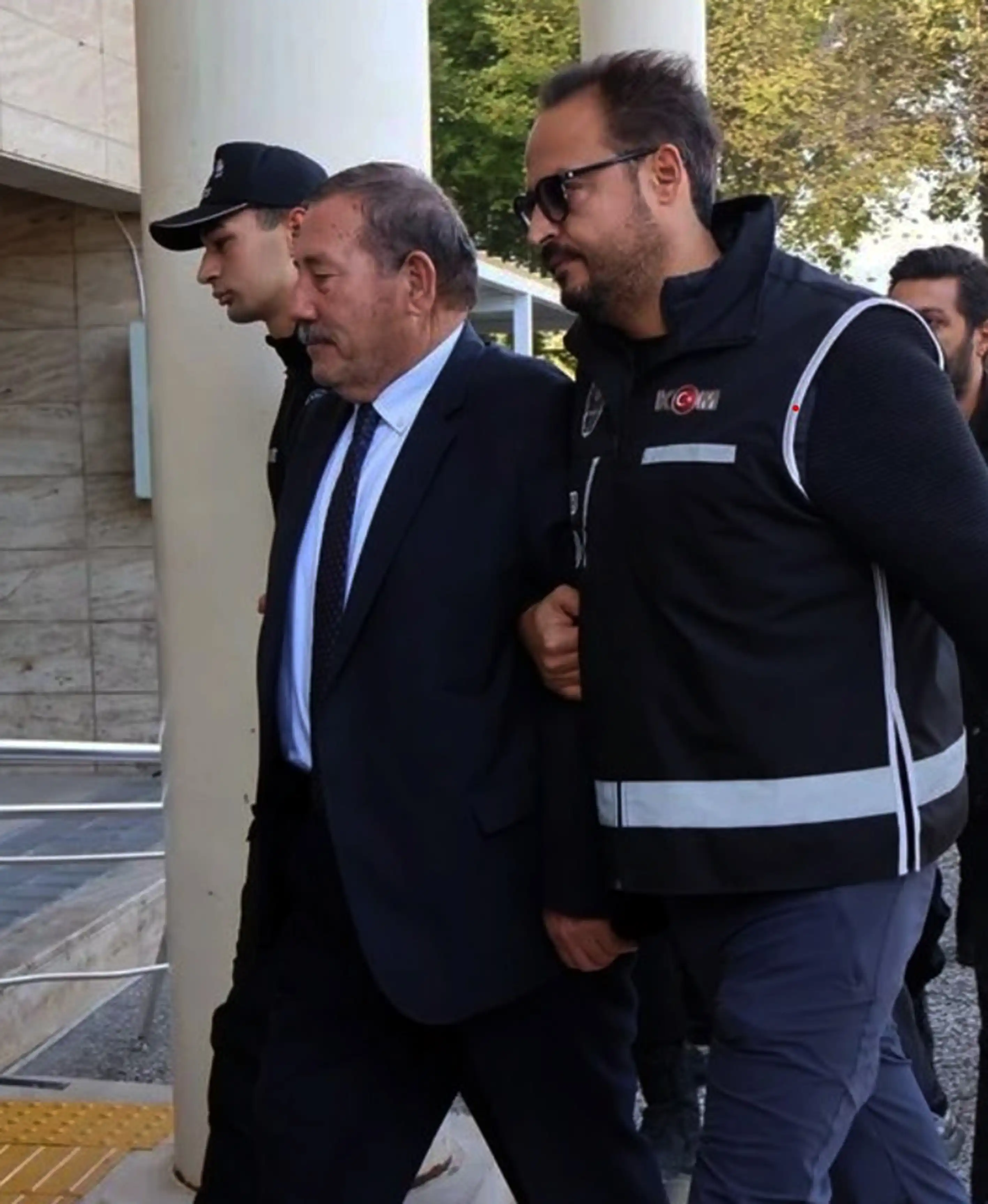 Milas Belediyesine Operasyon! (4)