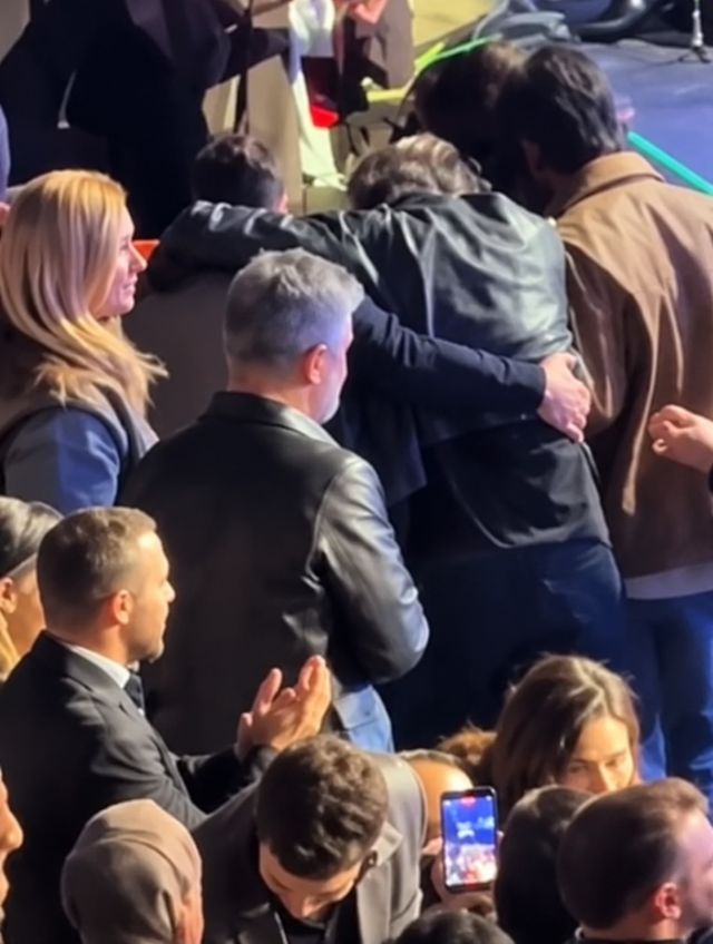 Nejat İşler Konserden Neden Çıkarıldı Ünlü Oyuncuyu Iki Kişi Taşıdı