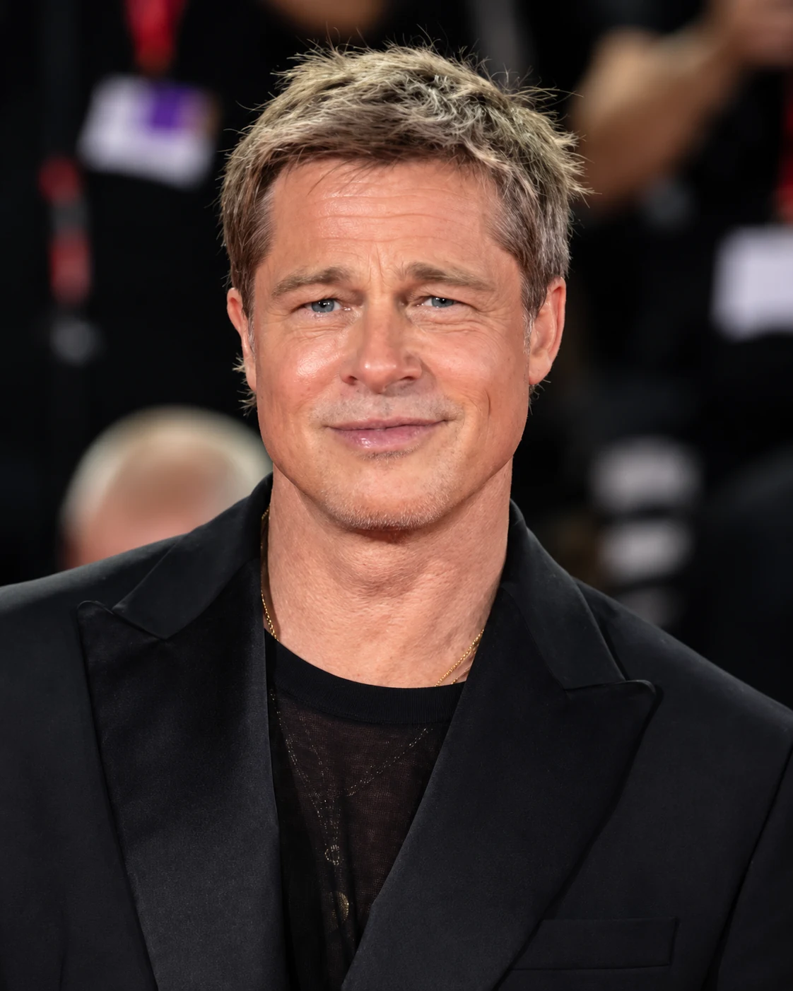 Nilperi Şahinkaya'nın Brad Pitt Sözleri Şaşırttı Bakın Kimi Beğeniyor (2)