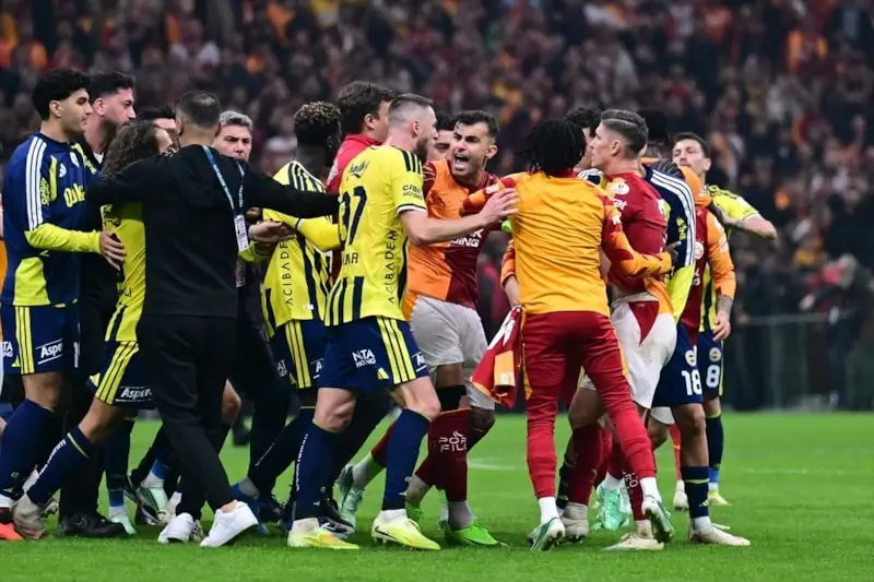 Olaylı Derbi Dünya Basınında Şoke Edici, Vahşi Bir Kavga! (3)