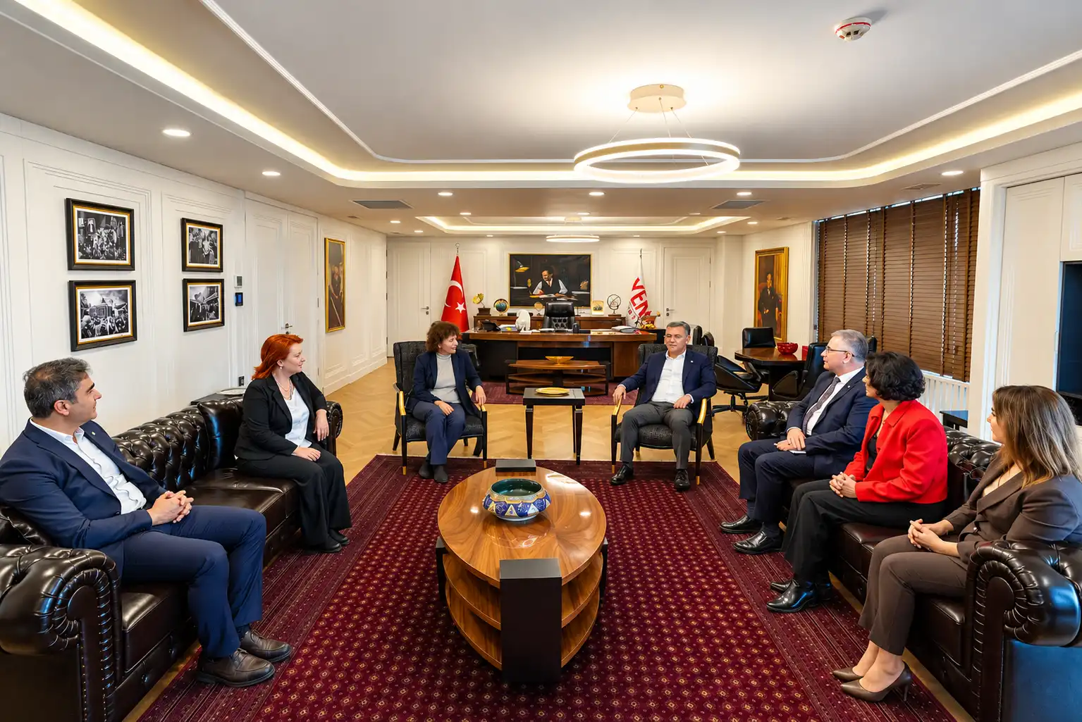 Özgür Özel, Kesk Heyetiyle Bir Araya Geldi (1)
