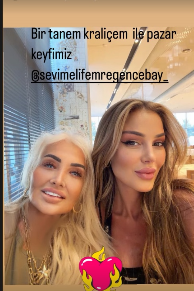 Petek Dinçöz Ile Sevim Emre'nin Fotoğrafında Filtre Tartışması Başladıı