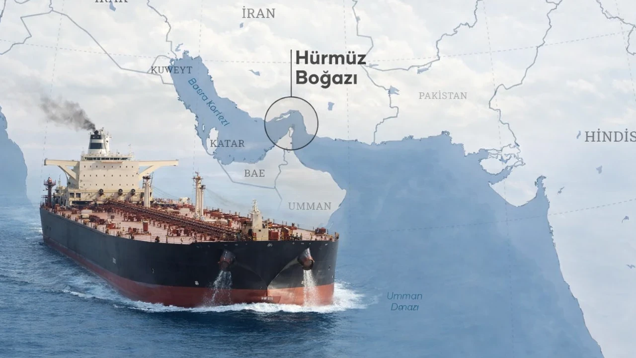 Hürmüz Boğazı’nda seyreden ham petrol tankeri