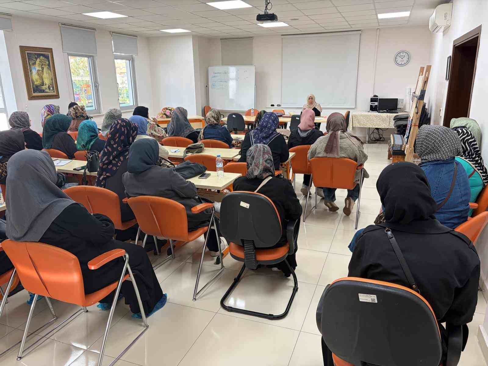 Pursaklar’da Hanım Evlerinde Eğitim Heyecanı 2