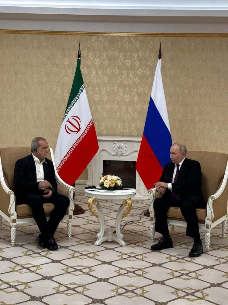 Putin'den Pezeşkiyan'a Açıklama