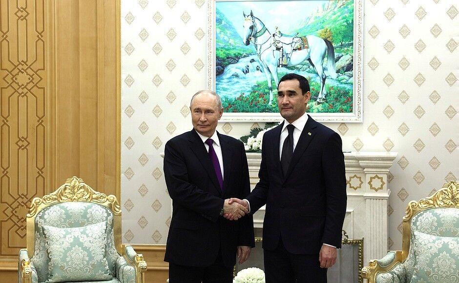 Putin'den Pezeşkiyan'a