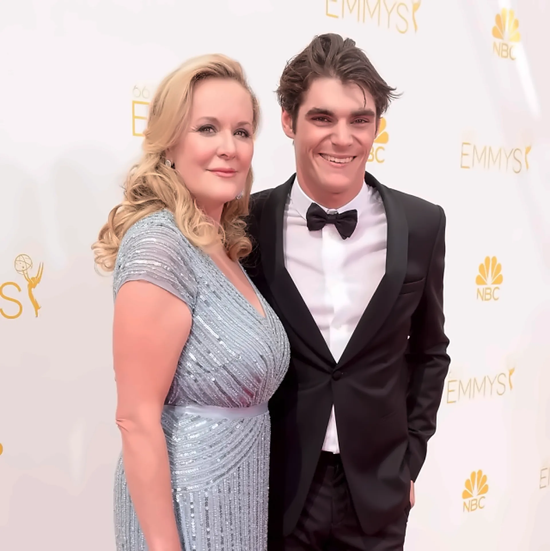 Rj Mitte’nin Ölümünden Önce Nişanlısıyla Yaşadığı Sorunlar Gündemde (2)