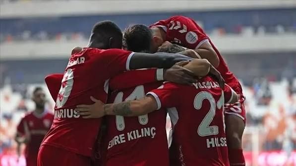 Samsunspor Kasımpaşa Maçını Kazanarak Kötü Gidişatına Son Vermeyi Hedefliyor-1