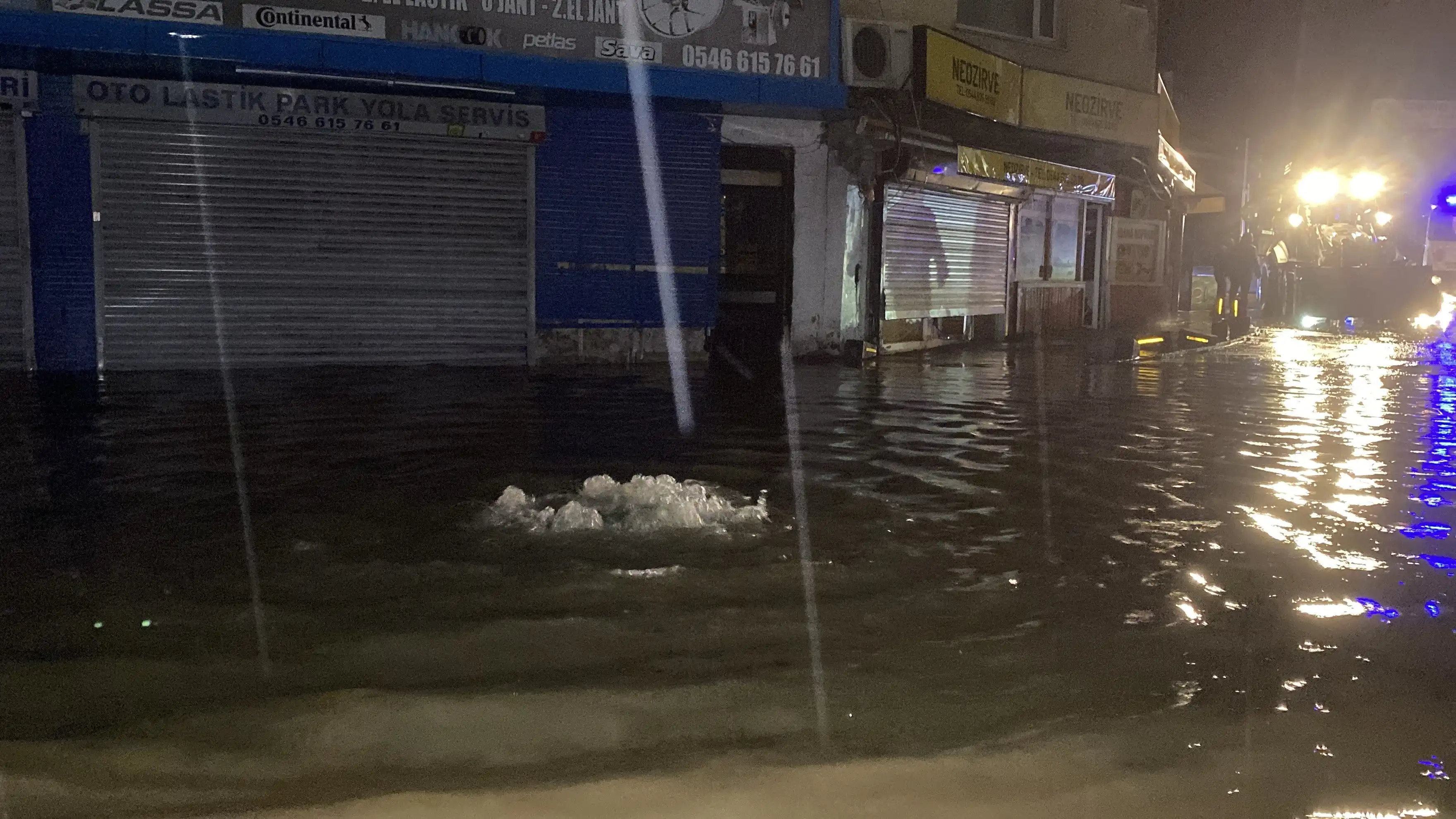 Sarıyer’de Sel Faciası! 34 Yaşındaki Kişi Hayatını Kaybetti (3)
