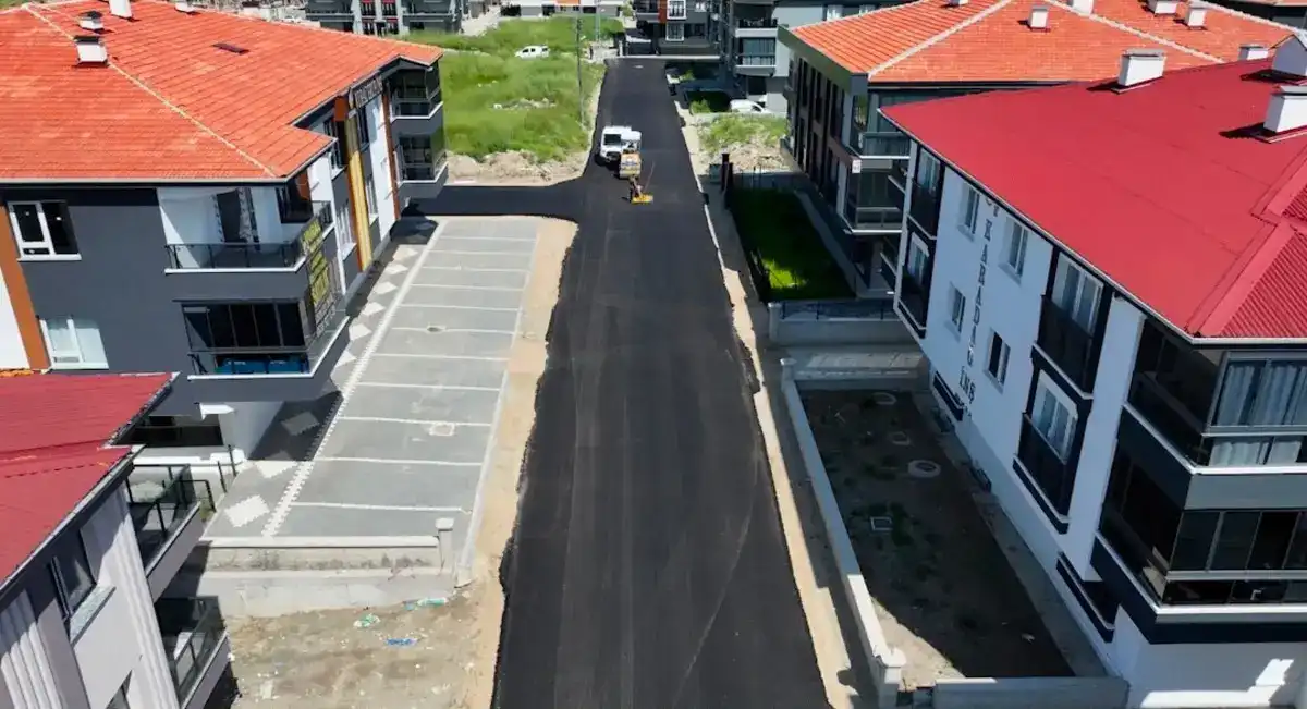 Sincan’da 15 Mahallede Asfalt Seferberliği