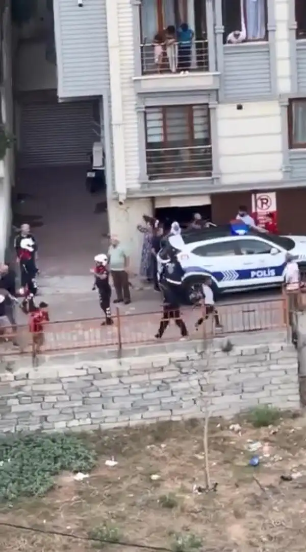 “Size Kuş Göstereceğim” Diyerek Yaklaştılar! Çocukların Anlattıkları Mahalleyi Ayağa Kaldırdı (3)