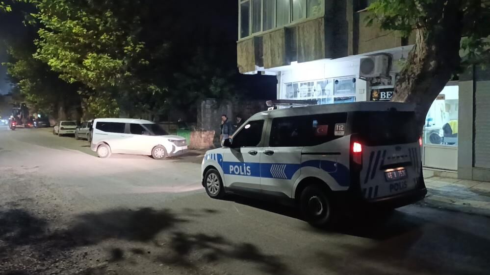 Sokak Ortasında Genç Kızın Yanına Yaklaşıp Filanın Selamı Var Dediler
