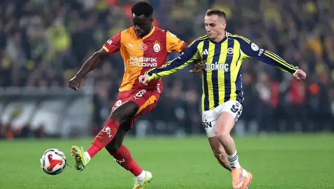 Süper Lig'de Nefesler Tutuldu Dev Derbi Öncesi Galatasaray Ve Fenerbahçe'den Öne Çıkan Notlar (1)