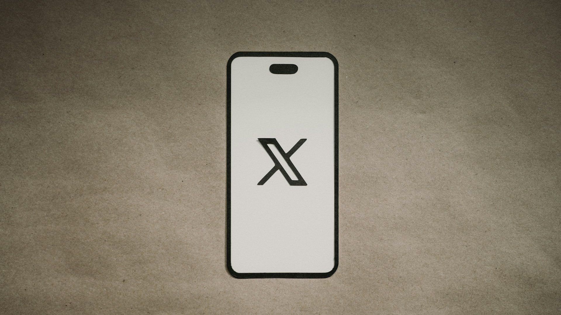 Telefon Ekraninda X Logosu