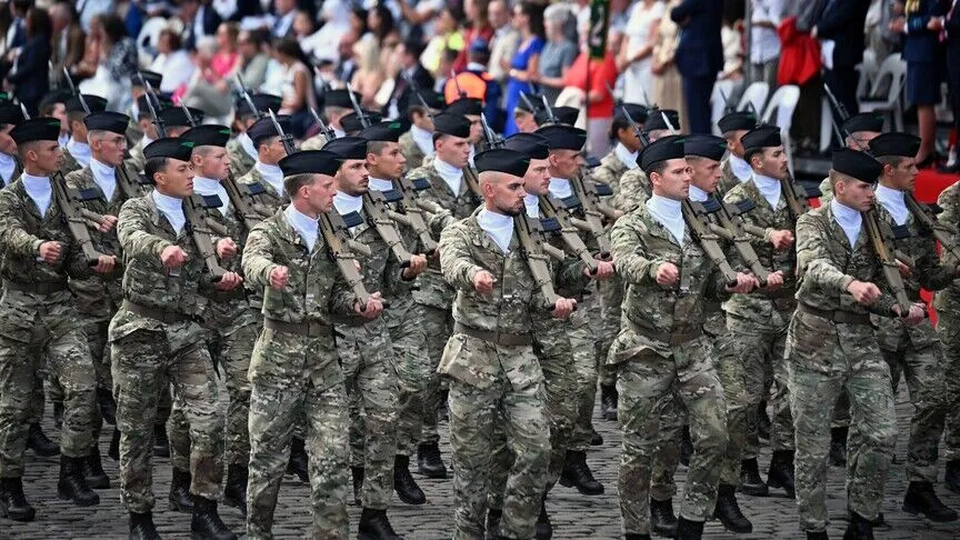 Belçika asker