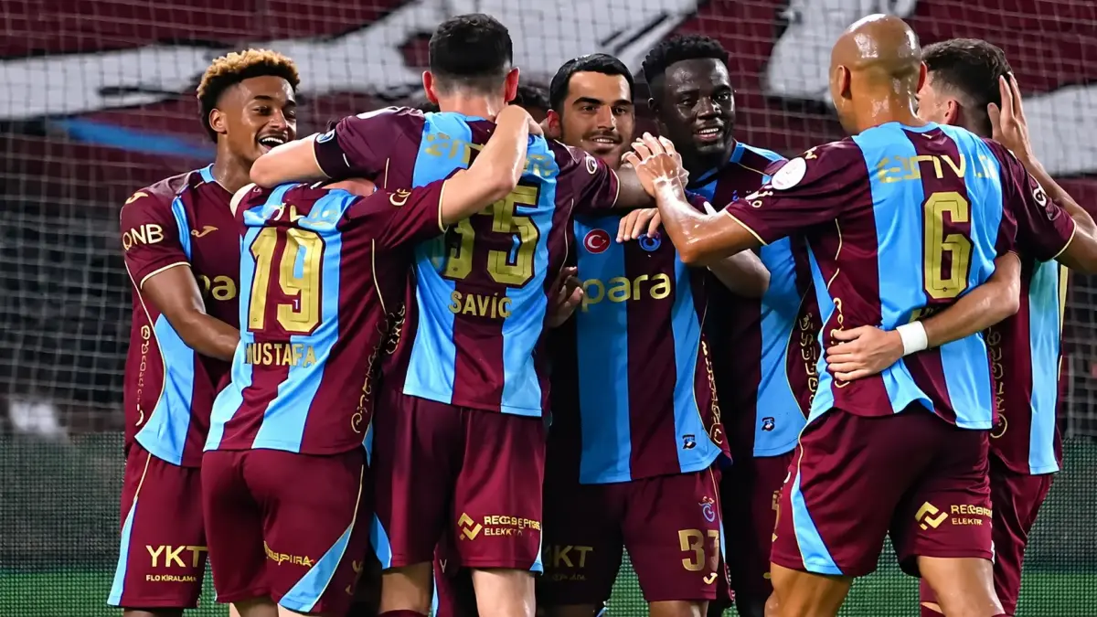 Trabzonspor Kups Maçı Için Finlandiya'ya Gitti-1