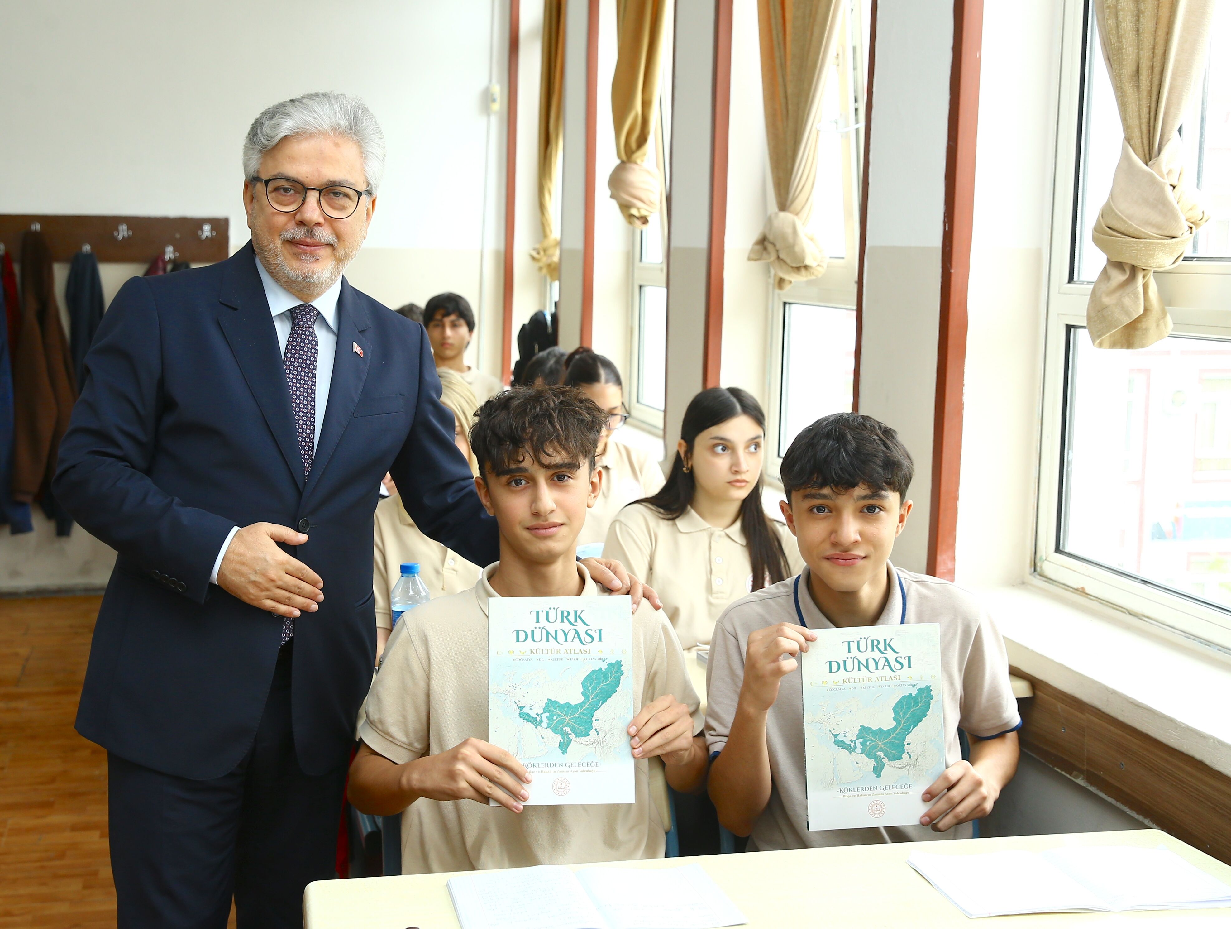 Türk Dünyası Kültürü Azerbaycan Türkçesiyle Öğrencilerle Buluştu2